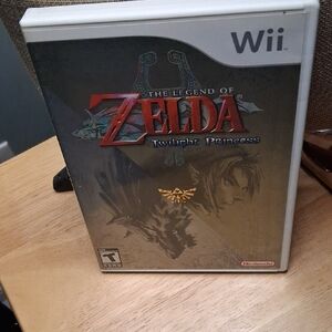 Nintendo Wii The Legend of Zelda: Twilight Princess - Red and Gold Cover